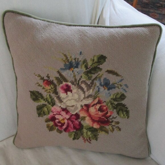 Vintage Floral Needlepoint Throw Pillow Gray Green Velvet Back Handcrafted GUC - Picture 1 of 16
